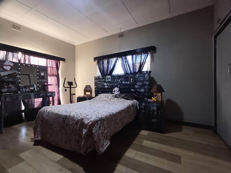 House For Sale in Stilfontein Central - Photo 8