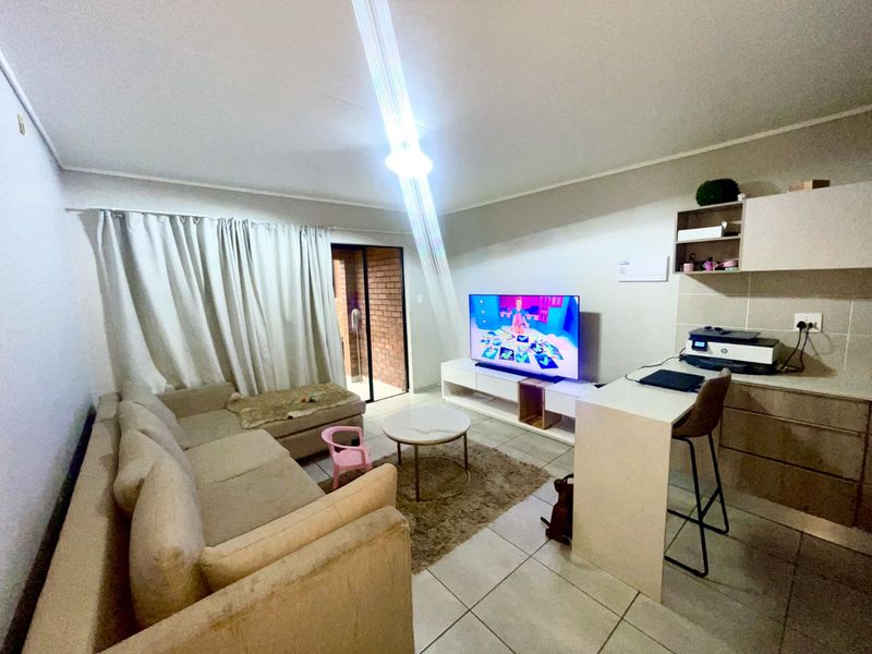 Apartment For Sale in Amberfield - Photo 8