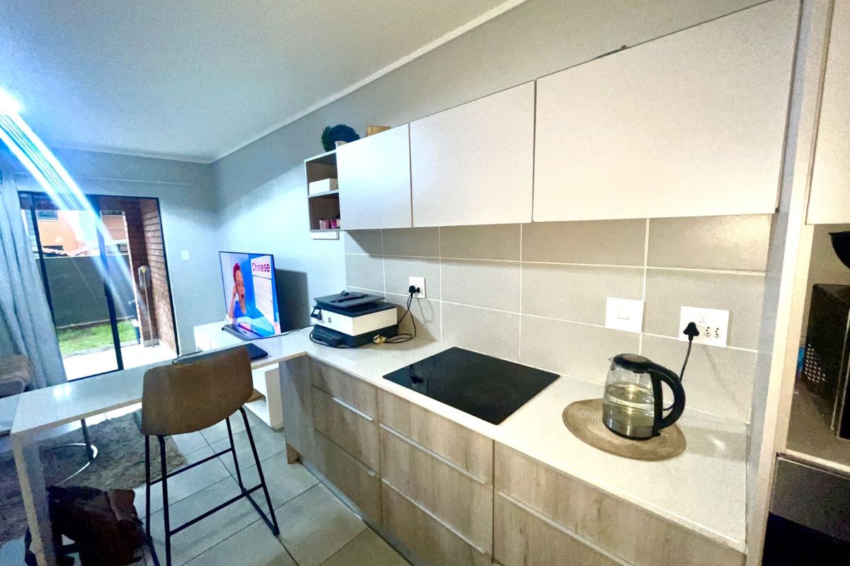 Apartment For Sale in Amberfield - Photo 3