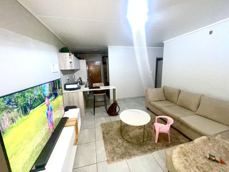 Apartment For Sale in Amberfield - Photo 2