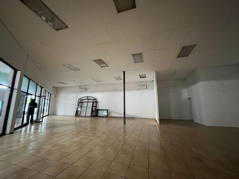 Retail To Rent in Queenswood - Photo 9