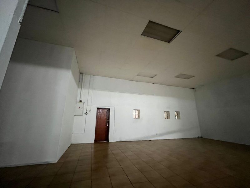 Retail To Rent in Queenswood - Photo 2