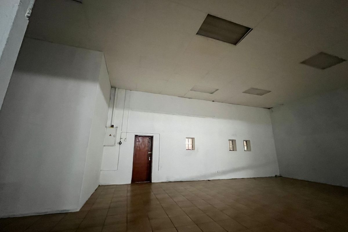 Retail To Rent in Queenswood - Photo 2