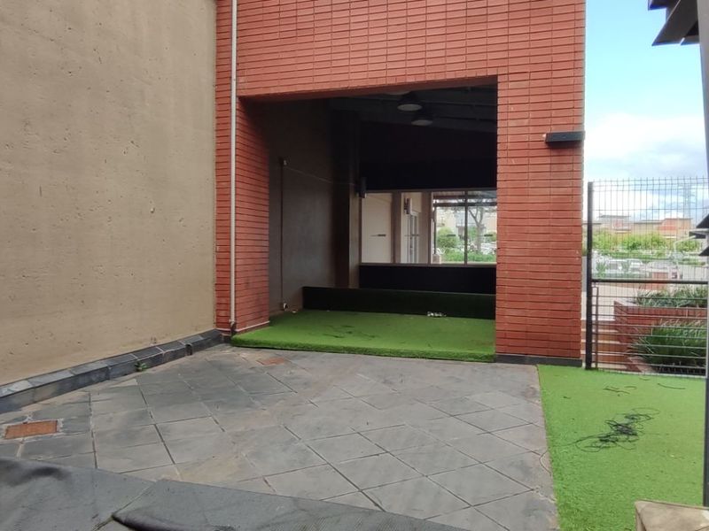 Retail To Rent in Willow Acres - Photo 9