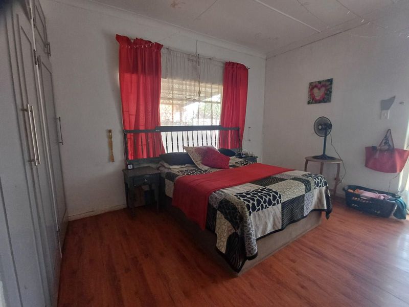 House For Sale in Orkney Park - Photo 10