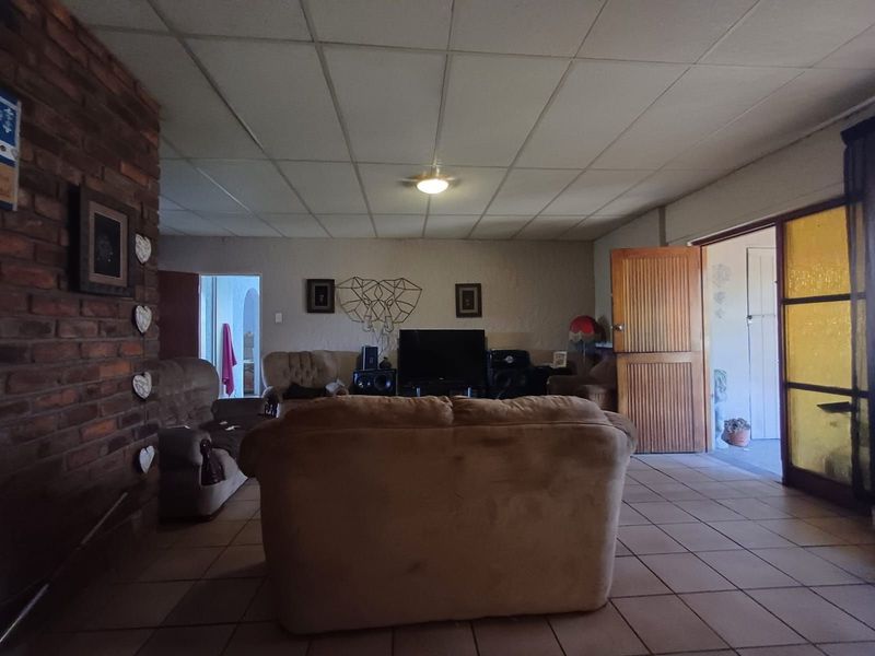 House For Sale in Orkney Park - Photo 5