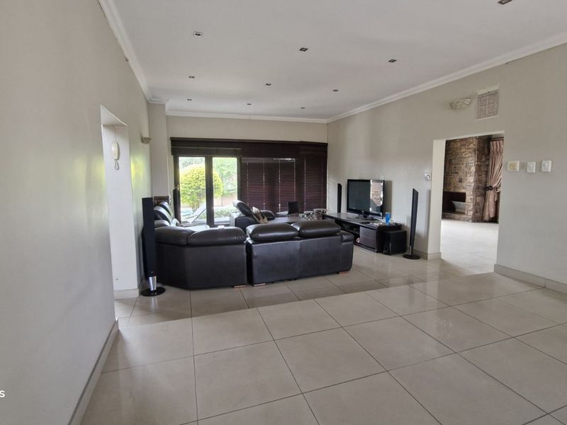 House For Sale in Bankenveld - Photo 5