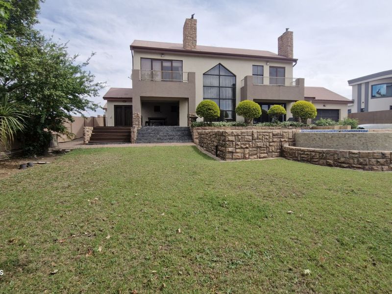 House For Sale in Bankenveld - Photo 2