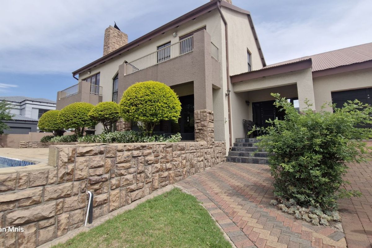 House For Sale in Bankenveld - Photo 3