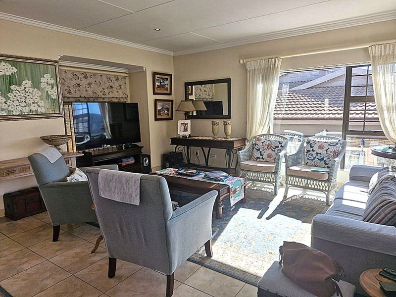 House For Sale in Reebok - Photo 6