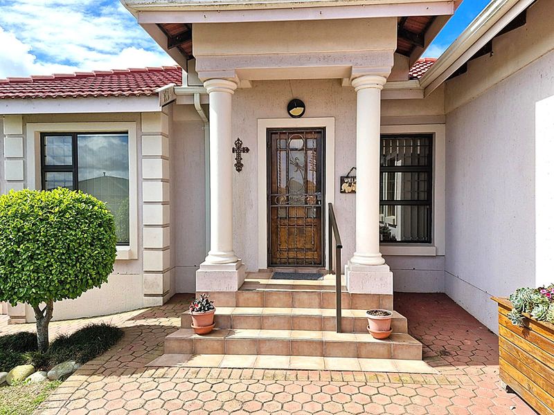 House For Sale in Reebok - Photo 3