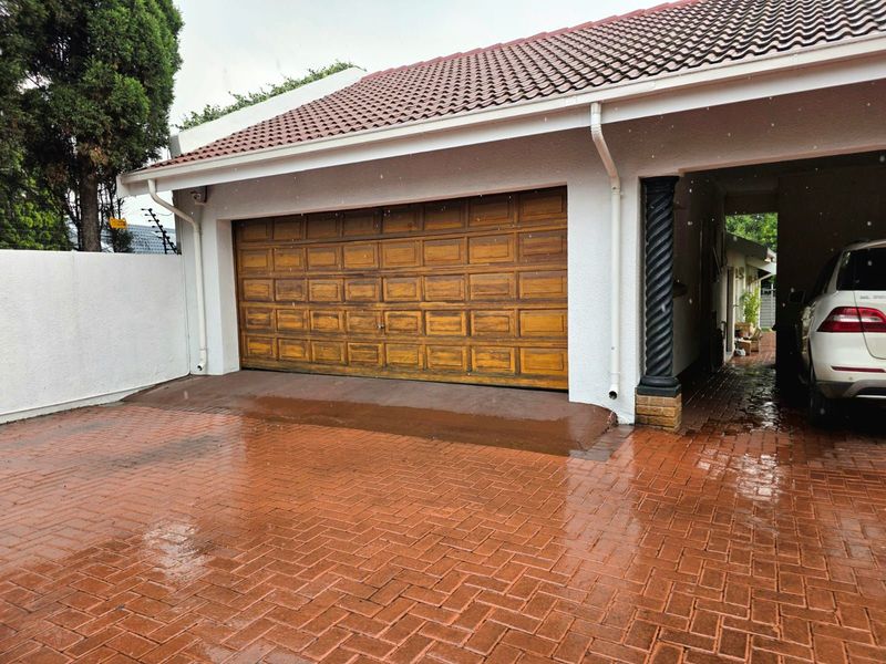 House For Sale in Secunda Central - Photo 2