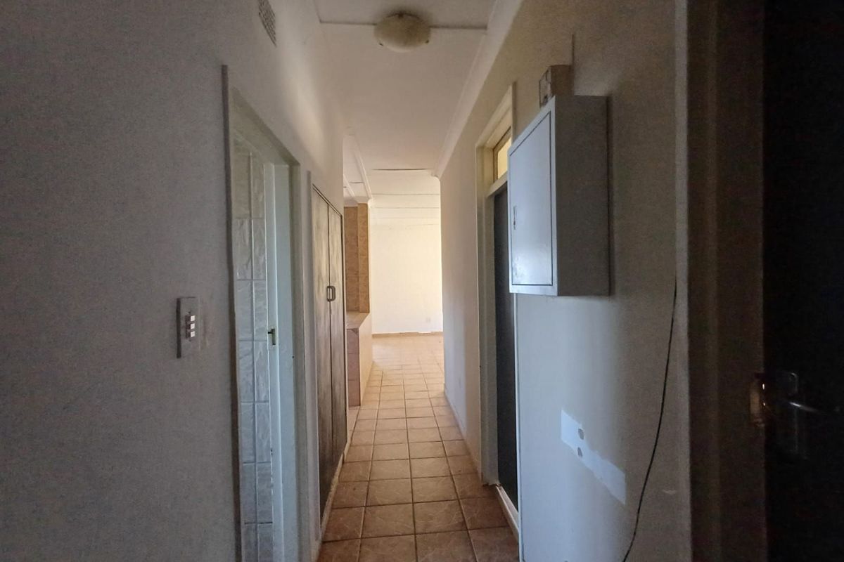 House For Sale in Stilfontein Ext 4 - Photo 3