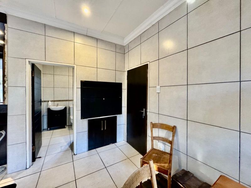 House For Sale in Secunda Central - Photo 6