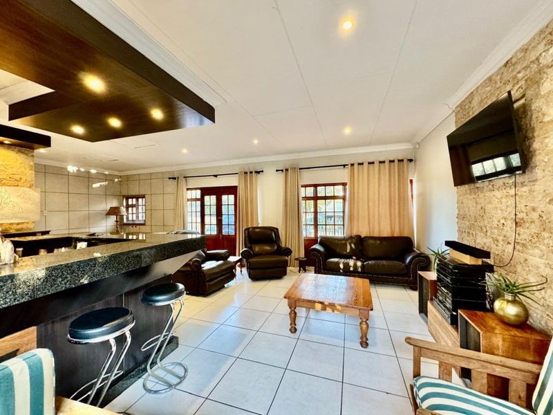 House For Sale in Secunda Central - Photo 5