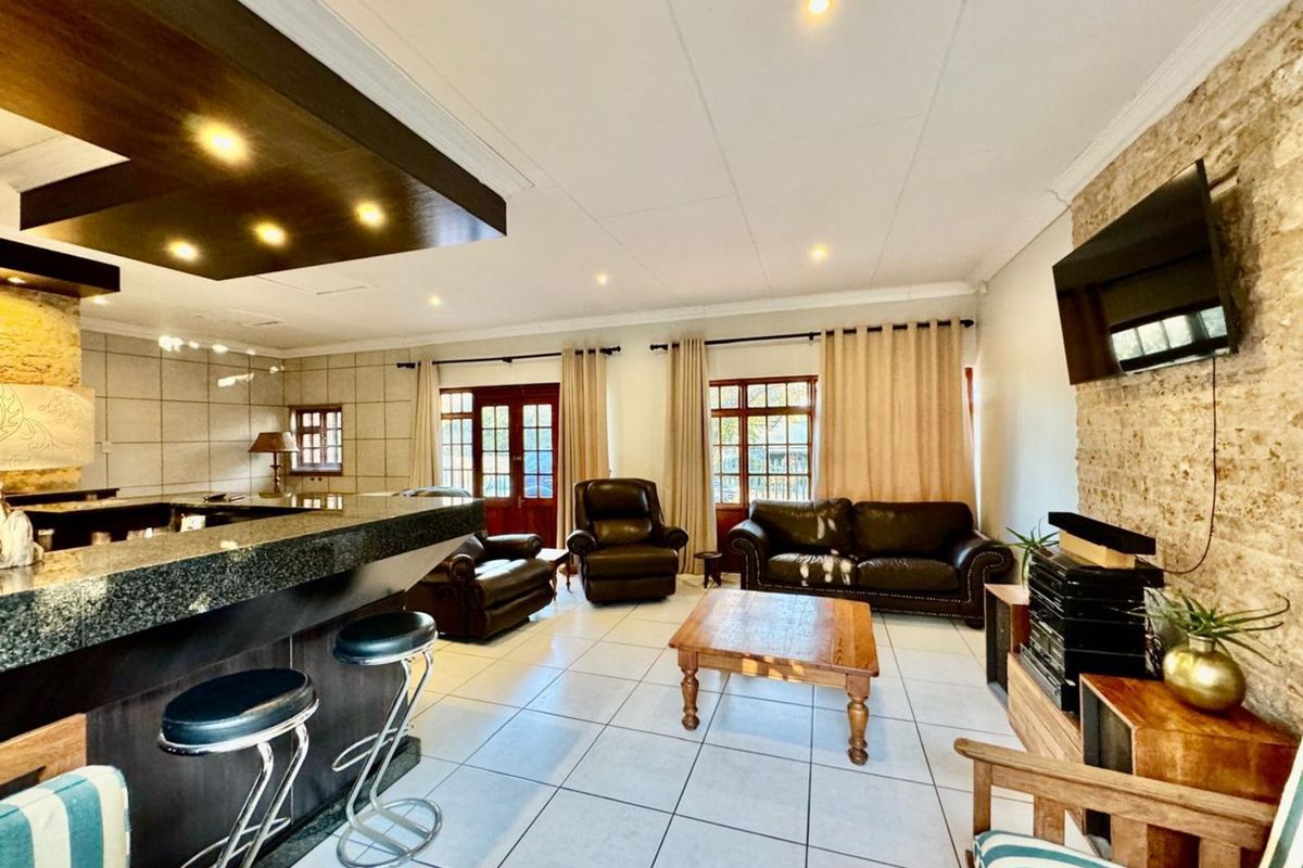 House For Sale in Secunda Central - Photo 5