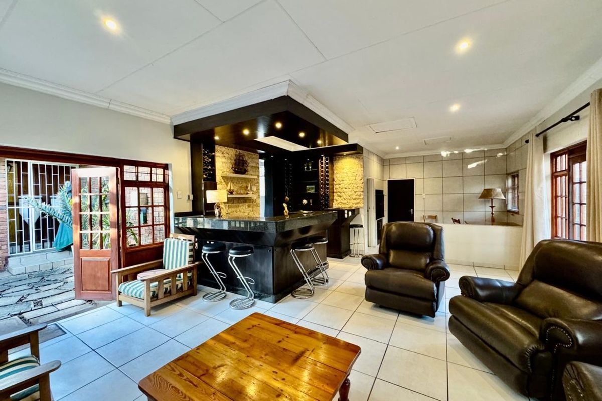 House For Sale in Secunda Central - Photo 4
