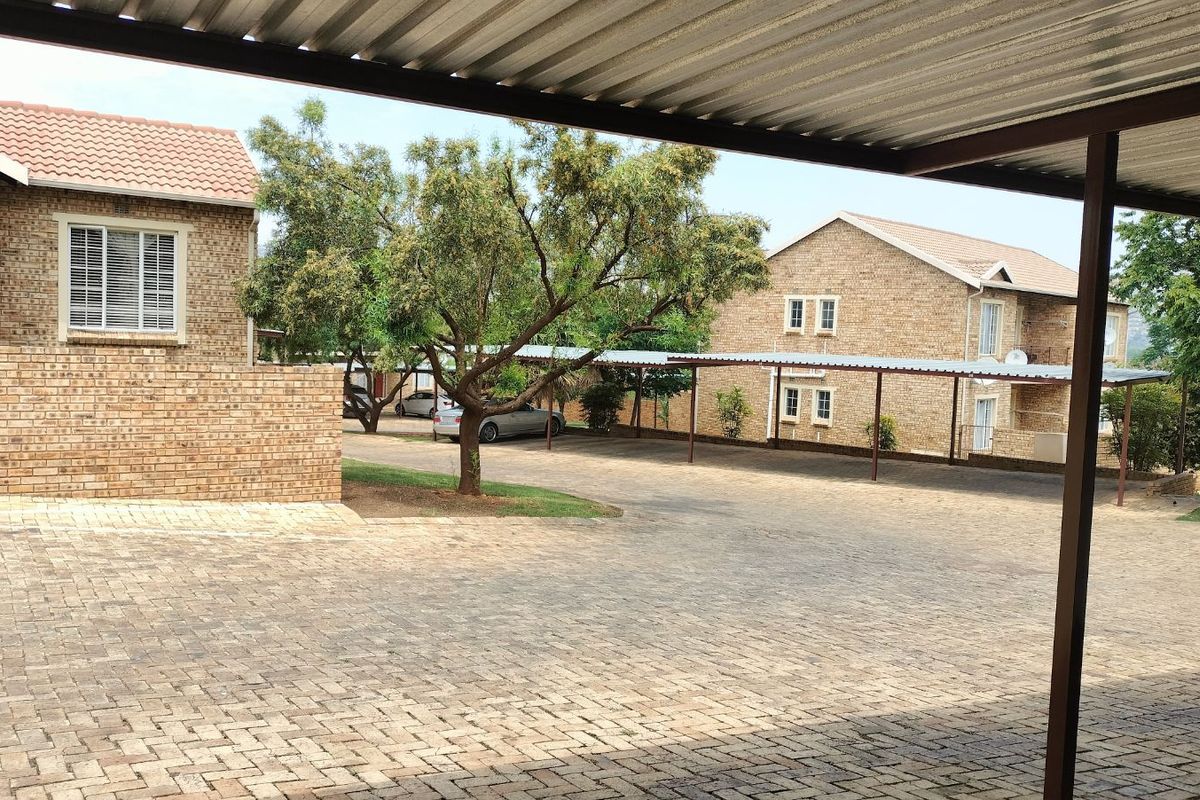 Apartment For Sale in Strubensvallei - Photo 5