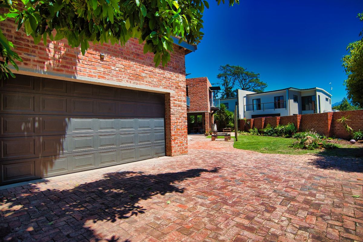 House For Sale in King George Park - Photo 4