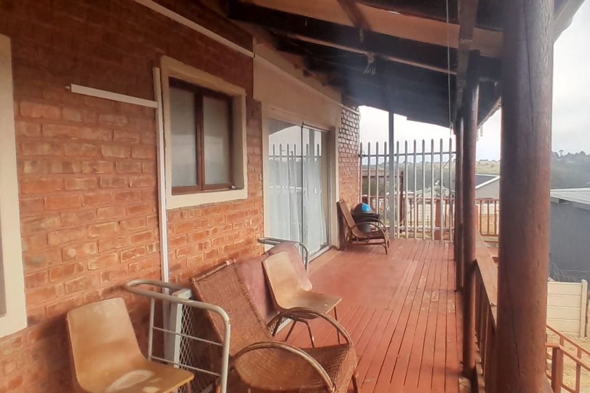 House For Sale in Andersonville - Photo 3