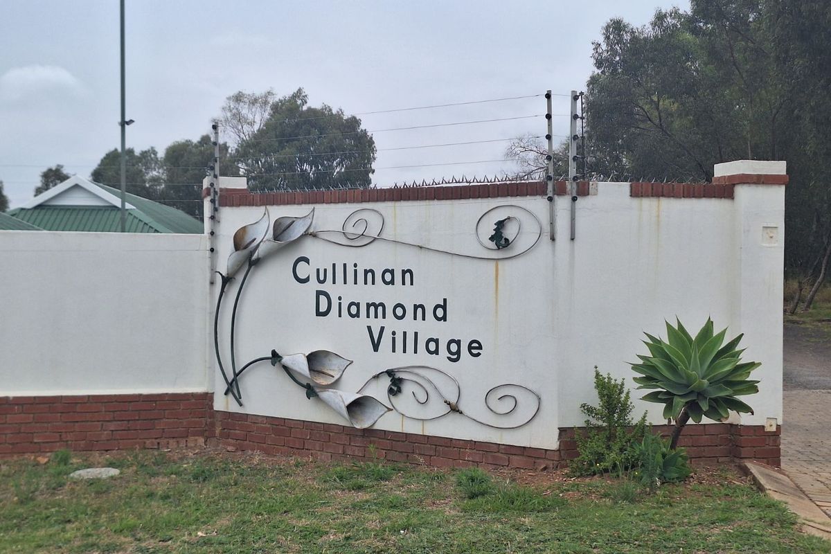 Townhouse For Sale in Cullinan Central - Photo 2