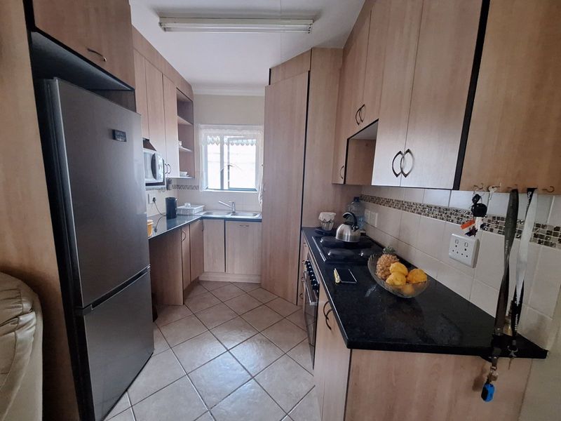 Townhouse For Sale in Cullinan Central - Photo 6