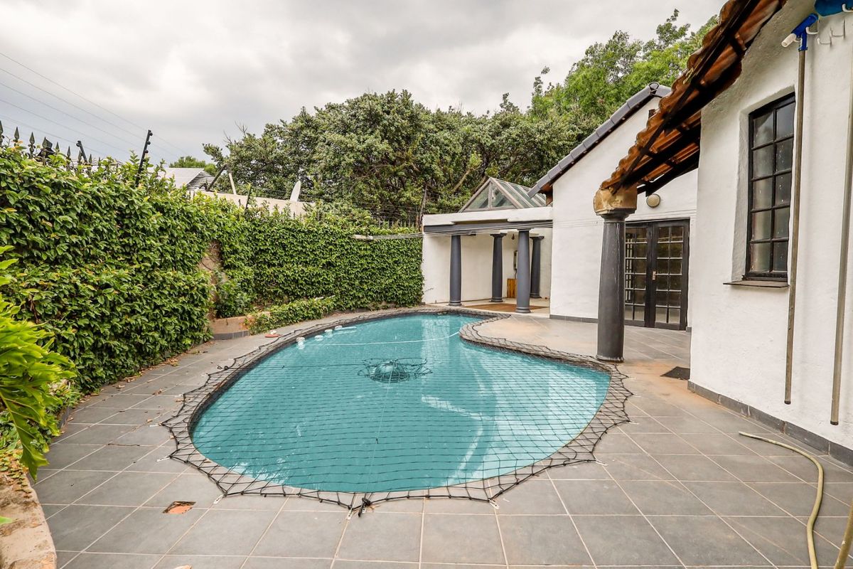 House For Sale in Waterkloof Ridge - Photo 3