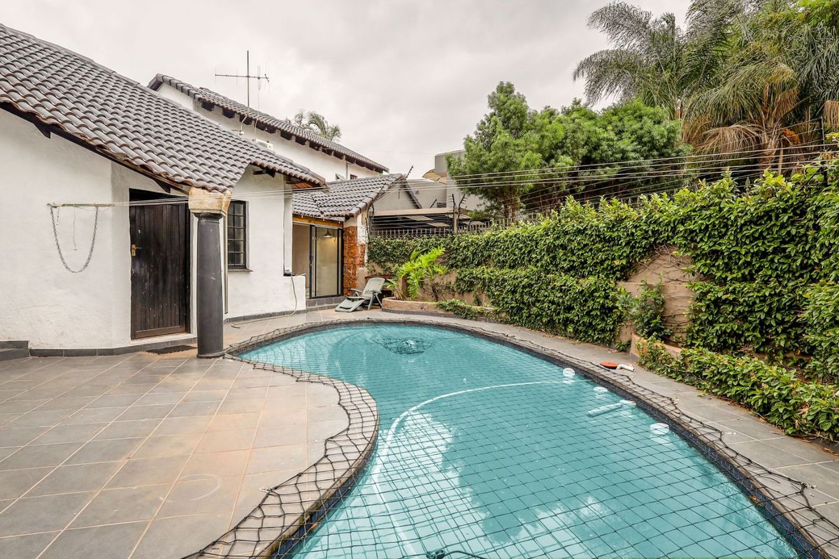 House For Sale in Waterkloof Ridge - Photo 5