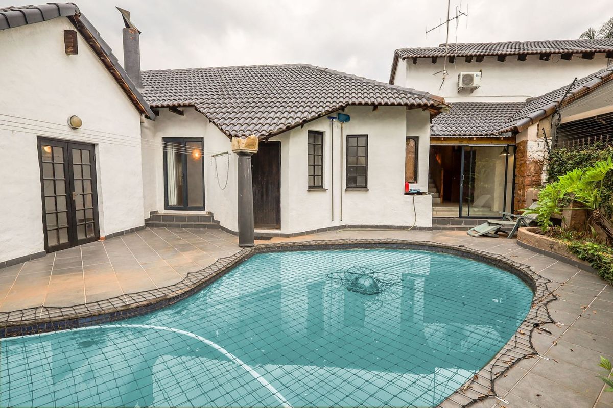 House For Sale in Waterkloof Ridge - Photo 4