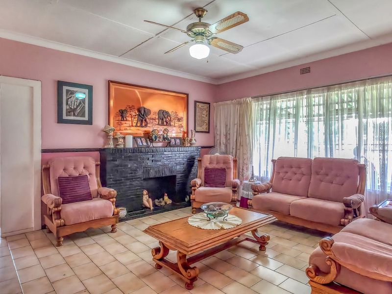 House For Sale in Discovery - Photo 3