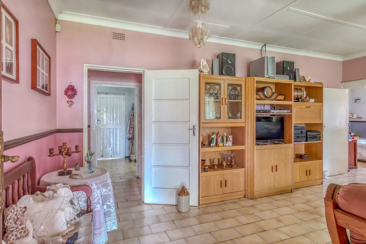 House For Sale in Discovery - Photo 5