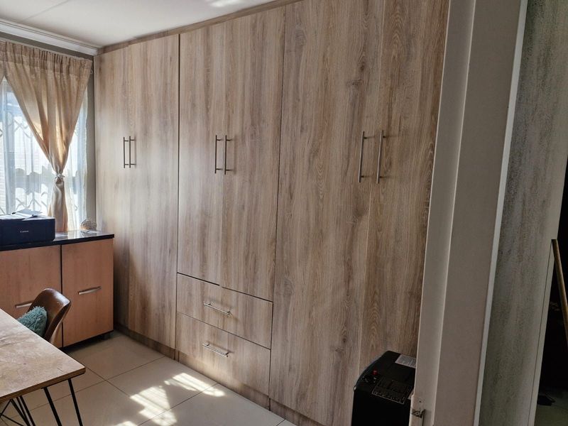 House For Sale in Kya Sands - Photo 10