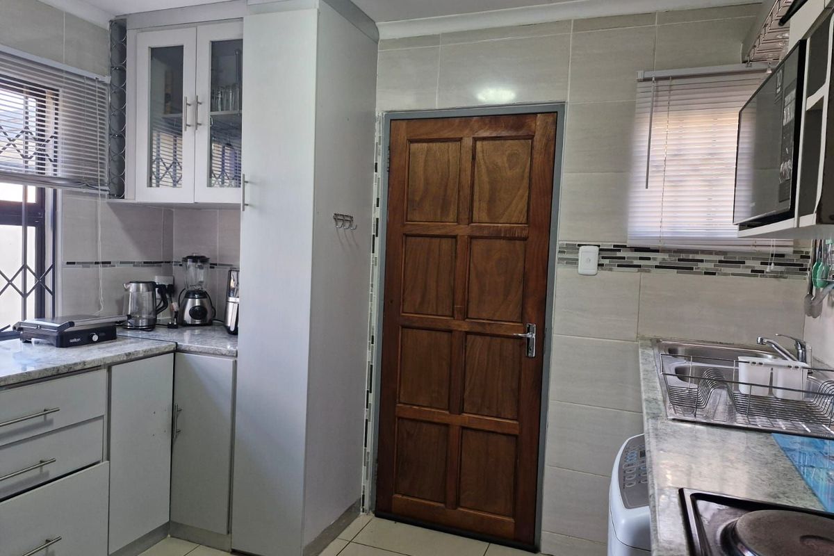 House For Sale in Kya Sands - Photo 4