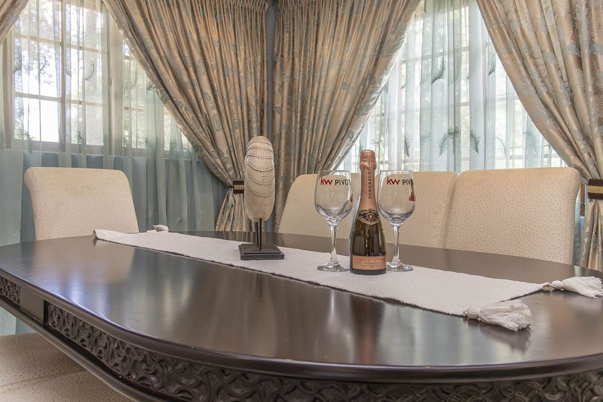 House For Sale in Hillcrest Central - Photo 5