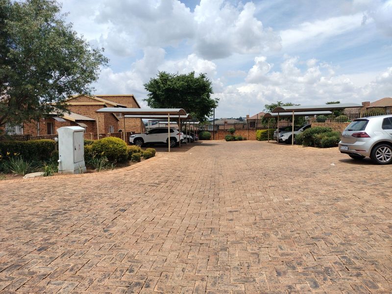 Apartment For Sale in Erand Gardens - Photo 3