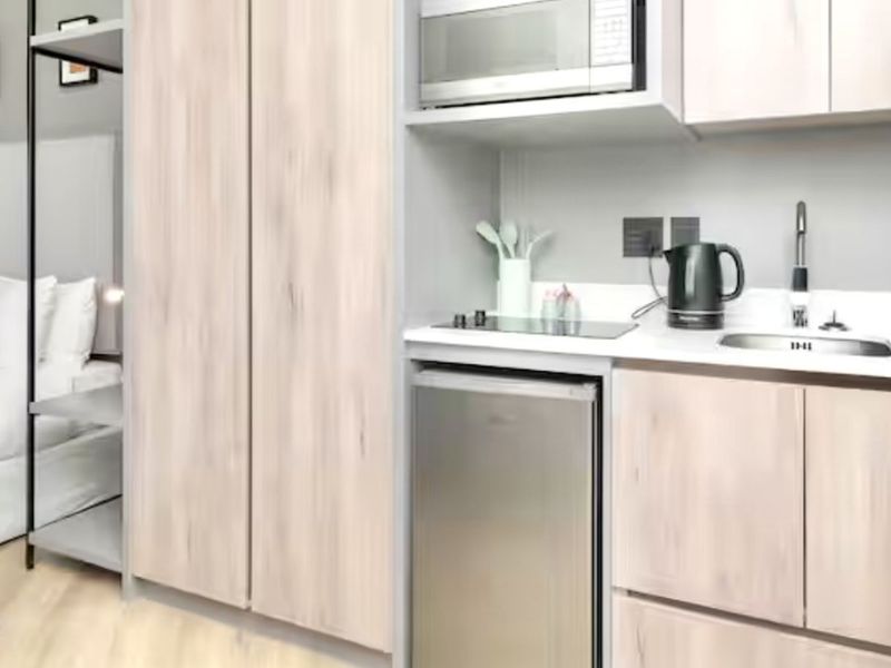 Apartment For Sale in Cape Town City Centre - Photo 2