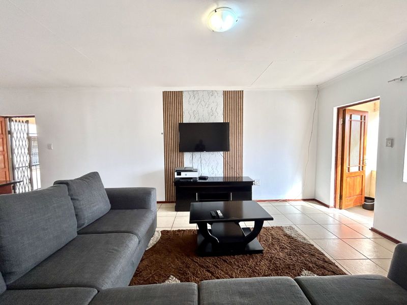 Apartment For Sale in Hesteapark - Photo 2