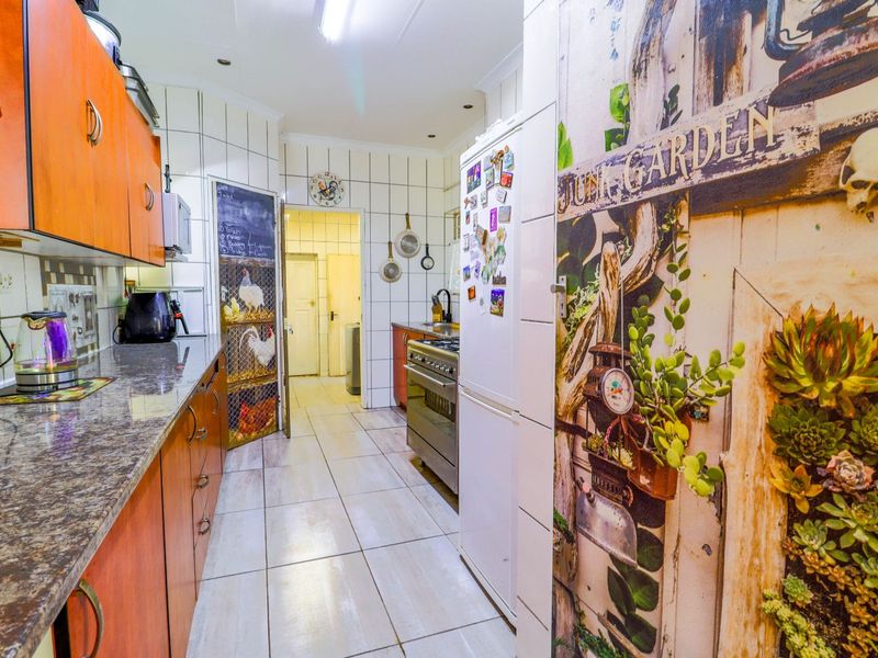 House For Sale in Rooihuiskraal - Photo 5