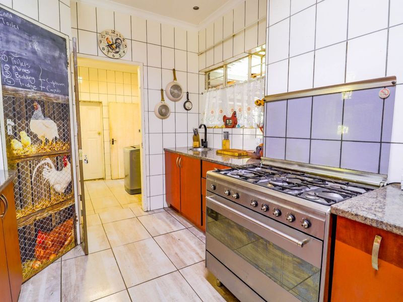 House For Sale in Rooihuiskraal - Photo 6