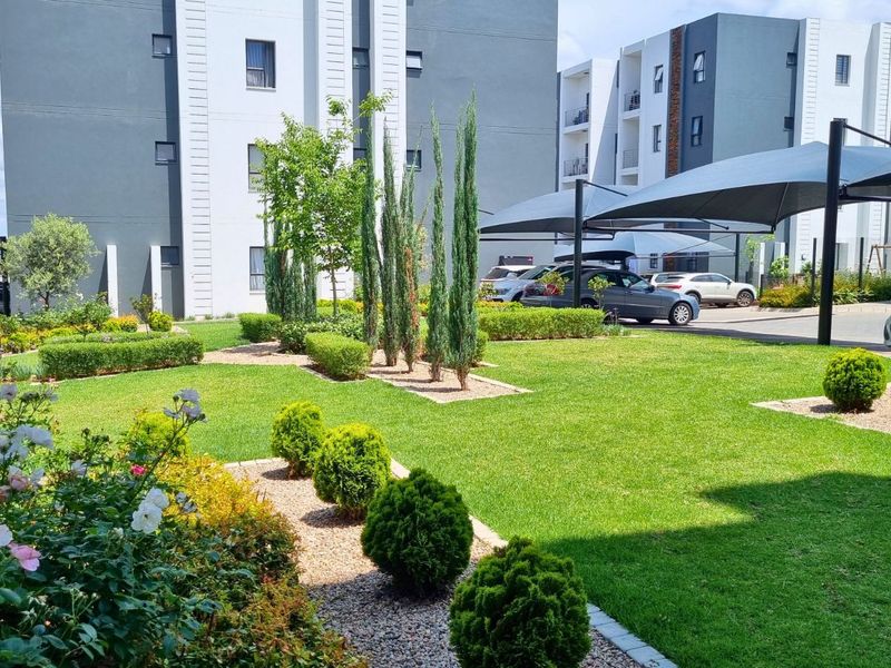 Apartment For Sale in Carlswald - Photo 2