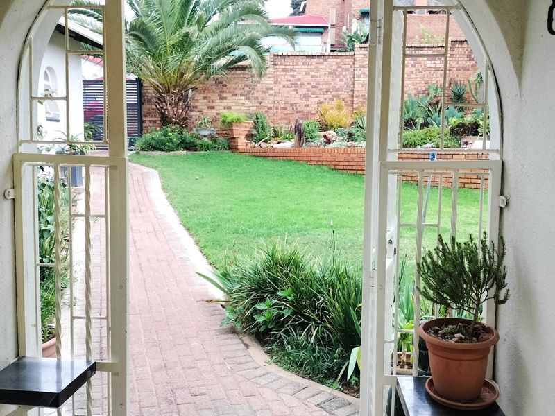 House For Sale in Helderkruin - Photo 7