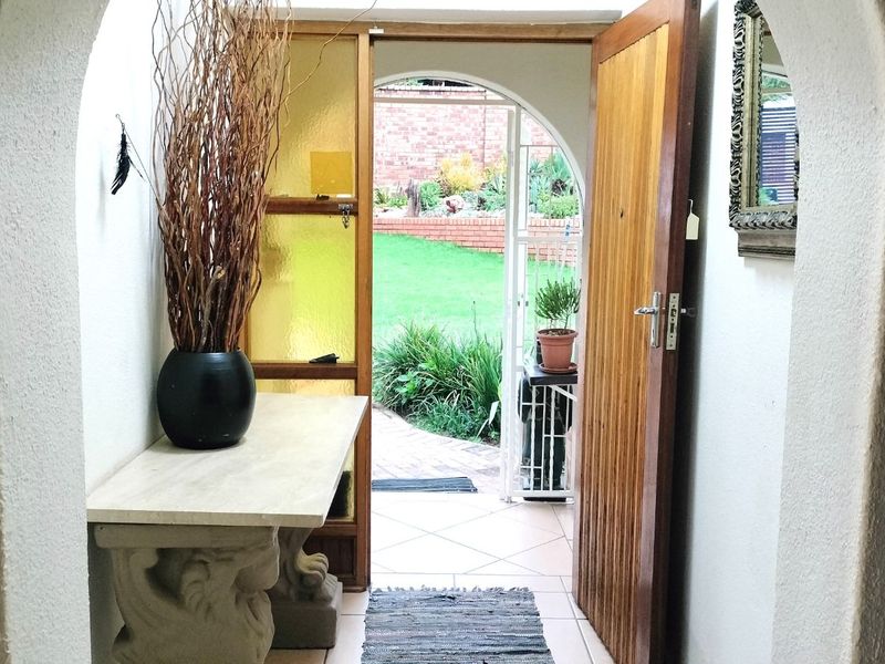 House For Sale in Helderkruin - Photo 6