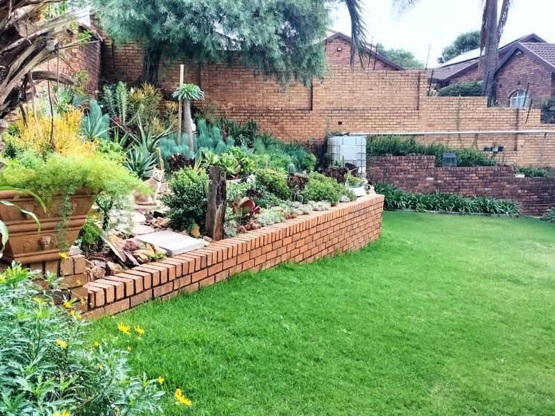 House For Sale in Helderkruin - Photo 4