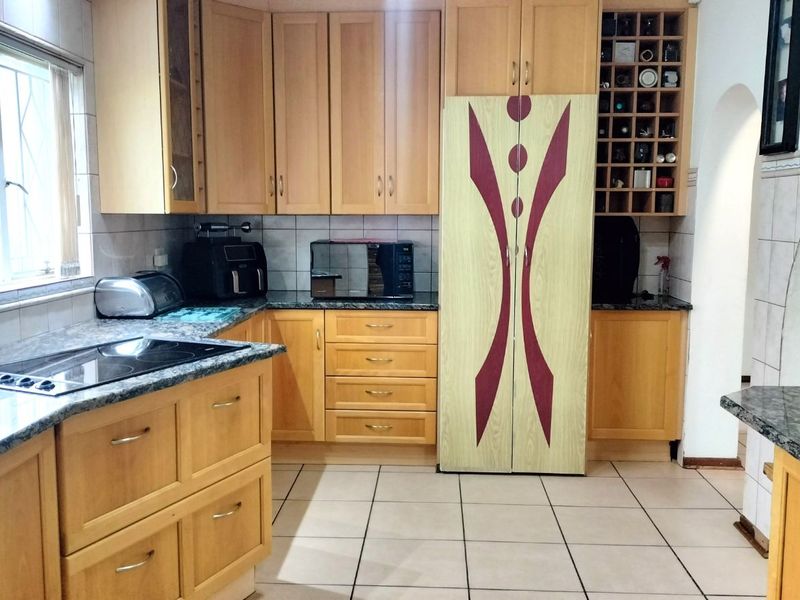 House For Sale in Helderkruin - Photo 10