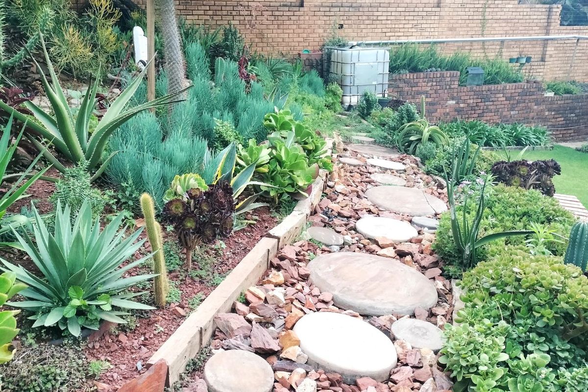 House For Sale in Helderkruin - Photo 5