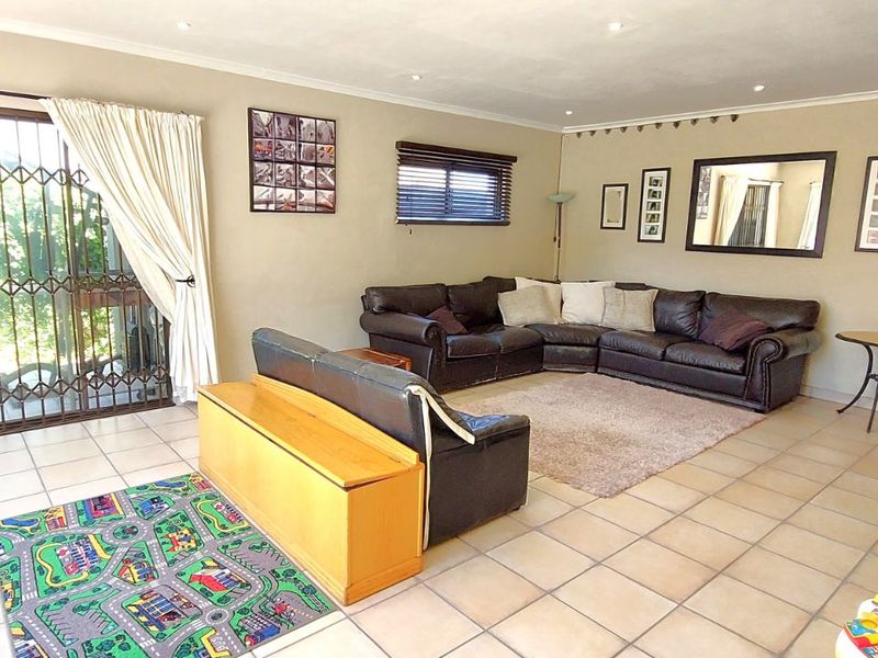 House For Sale in Pine Acres - Photo 2