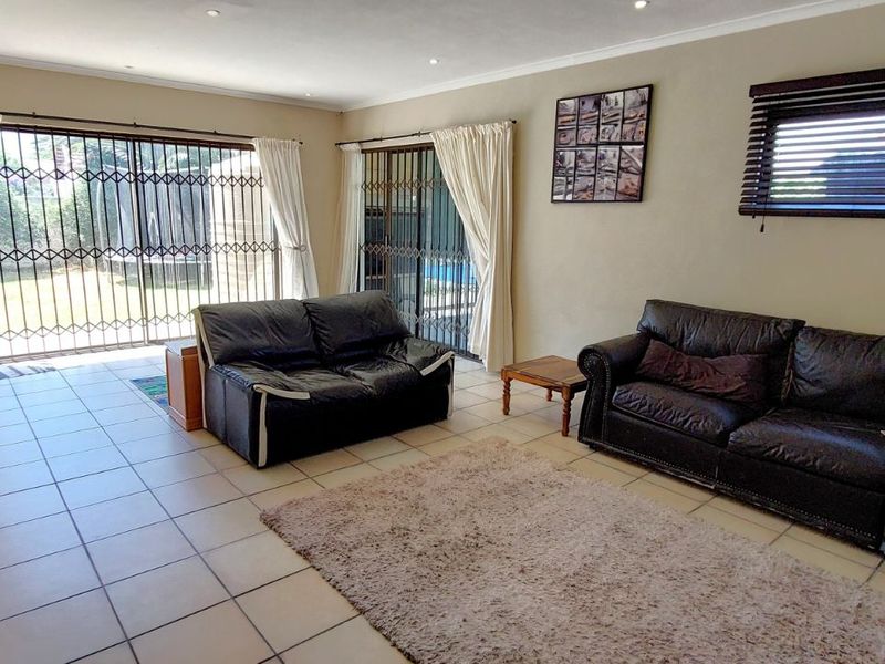 House For Sale in Pine Acres - Photo 3