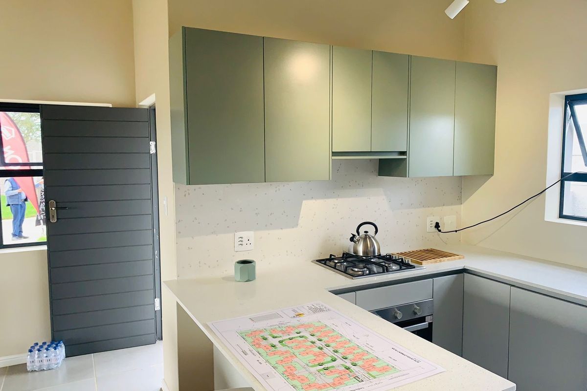 Townhouse For Sale in Pacaltsdorp - Photo 5