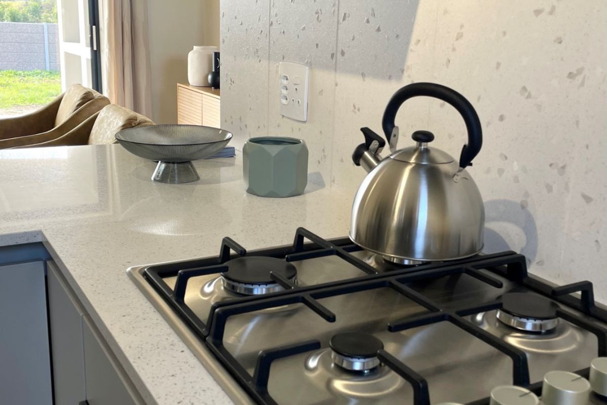 Townhouse For Sale in Pacaltsdorp - Photo 2