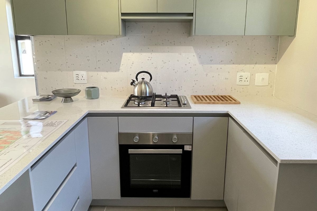 Townhouse For Sale in Pacaltsdorp - Photo 3